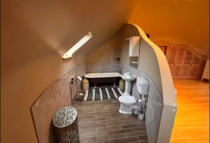 Gallery image of The Roundhouse in Lettermullan +17 photos