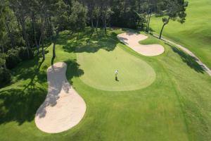 Golf v apartmánu nebo okolí