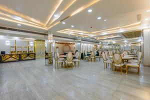 Restaurace v ubytování Aadat Hotel Subhash Chowk Gurgaon