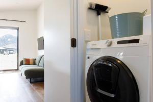 Dapur atau dapur kecil di Longview Luxe Retreat