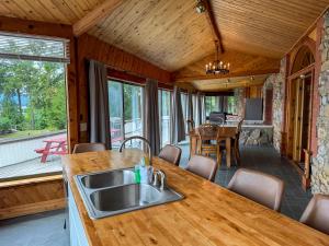 Fotografie z fotogalerie ubytování Depe Dene Lakeside Resort v destinaci Lake George
