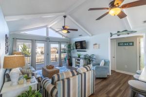 TV a/nebo společenská místnost v ubytování Maymo's Nook