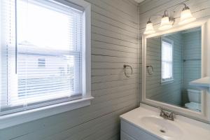 Koupelna v ubytování Maymo's Nook + 42 fotografií