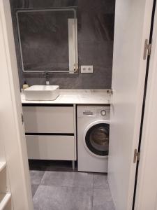 Phòng tắm tại Valencia Aparthotel HBB