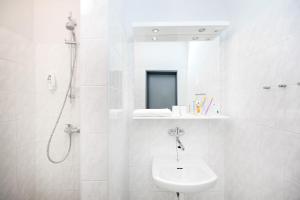 Un baño de Hotel Atom Třebíč