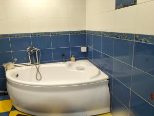 Ένα μπάνιο στο Apartment on 8 Marta Street +12 φωτογραφίες