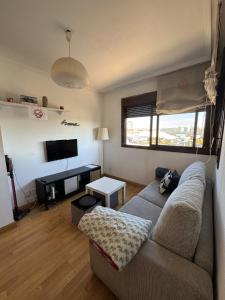 Et opholdsområde på Casa con piscina + 20 billeder