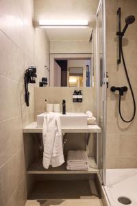 Koupelna v ubytování Hotel UND - smart alpine stay + 37 fotografií