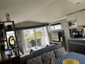 Gallery image of Razorbill View in Reighton