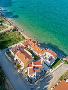 Naturlandskabet i nærheden af lejlighedshotellet