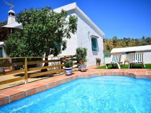 Bazén v ubytování Villa in Malaga, private pool and sea view nebo v jeho okolí