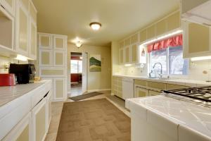 Φωτογραφία από το άλμπουμ του 7 Mi to Clear Lake Home with Peaceful Deck! σε Kelseyville +17 φωτογραφίες