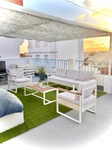 Posedenie v ubytovaní Penthouse duplex with private terrace and cine room 24h entrance + 35 fotografií