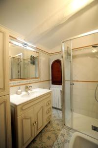 Ένα μπάνιο στο San Pastore Accommodation +7 φωτογραφίες