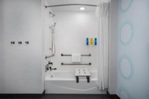 Bagno di Tru By Hilton Phoenix Midtown