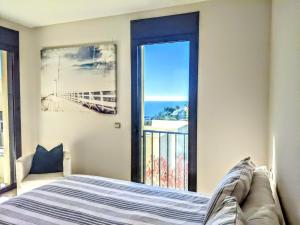 Posteľ alebo postele v izbe v ubytovaní Spacious apartment with 3 pools & gym