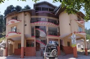 Bygningen som hotellet ligger i + 20 billeder