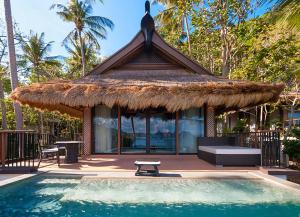 Bazén v ubytování El Nido Resorts Pangulasian Island nebo v jeho okolí