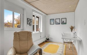 Χώρος καθιστικού στο Amazing Home In Skagen With Wifi