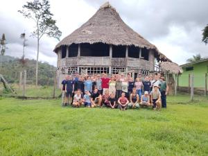 Gestir sem dvelja á Lodging and adventures