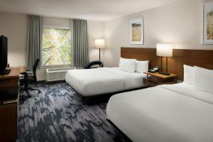 Postel nebo postele na pokoji v ubytování Fairfield Inn & Suites Portland South/Lake Oswego