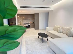 Posezení v ubytování Night Home At Eaton Residences KLCC