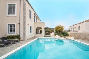 The swimming pool at or close to Villa 1853-Upper floor