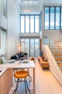 Gallery image of The Colony & Luxe with KLCC view Skypool by Cobnb in Kuala Lumpur