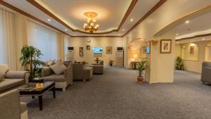 Posezení v ubytování Al Iqbal Hotel