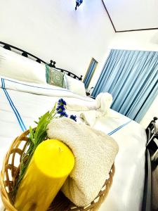 Postel nebo postele na pokoji v ubytování Sea Breeze Guest House Negombo