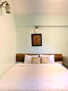 Eevolve Dharamkot - An Eco Hostel客房内的一张或多张床位