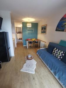 Area tempat duduk di Cap Esterel Mer Sport et Nature, dans village Pierres et Vacances