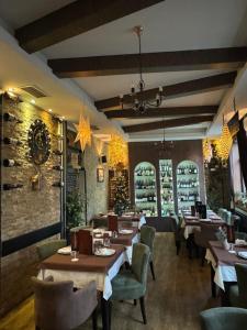 Restaurace v ubytování Pirocanac Rest&Rooms top 25
