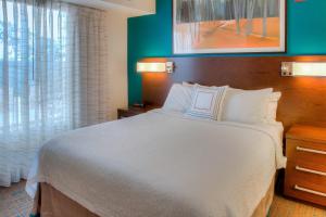 Postel nebo postele na pokoji v ubytování Residence Inn by Marriott McAllen