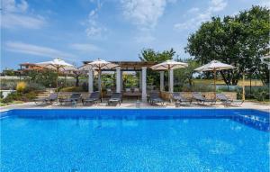 Πισίνα στο ή κοντά στο Villa Terrarossa Kastelir