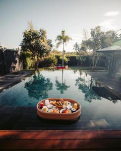 Đồ ăn tại/gần resort