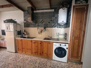 CASITA CÉNTRICA Corro de Bolosにあるキッチンまたは簡易キッチン +8枚の写真