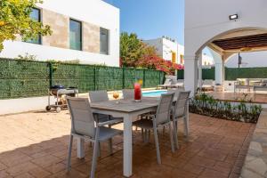 Sân trong/khu vực ngoài trời tại Villa Luna Ibiza Centre 8 Pax