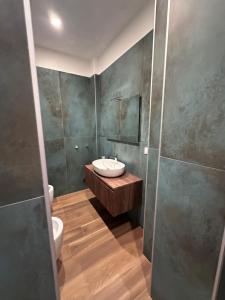 Ένα μπάνιο στο MareLuna B&B +9 φωτογραφίες