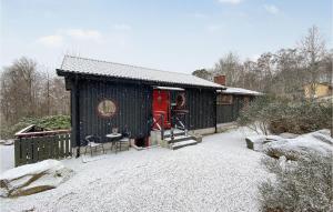 Beautiful Home In Falkenberg With Wifi v zimě