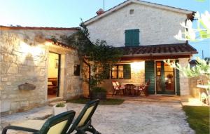 Hoone, kus puhkemaja asub