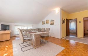 Televízia a/alebo spoločenská miestnosť v ubytovaní Apartment Zadar 05 + 17 fotografií