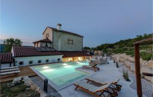 Swimmingpoolen hos eller tæt på Villa Blazeni Miroslav Bulesic