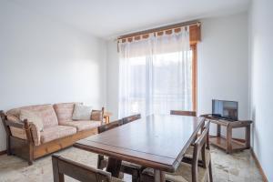 Posezení v ubytování Bellavista - Residence in Barzio center near free ski shuttle