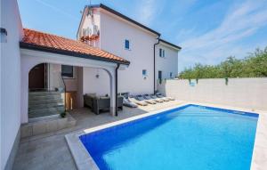 Bazén v ubytování Villa Marija Prodan nebo v jeho okolí