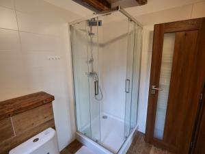 Vannituba majutusasutuses Apartmány 13 Chata