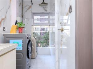 Galería fotográfica de Annie Apartment - only 120 metres from Metro Line 2 Exit B of Chuanxingulou en Kunming