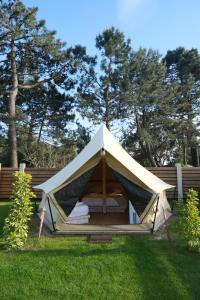 Jardín al aire libre en Glamping Illa de Arousa