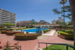 Swimmingpoolen hos eller tæt på Carihuela Palace 418 By IVI Real Estate