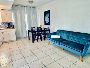 Kuchyň nebo kuchyňský kout v ubytování Beach Tide Motel